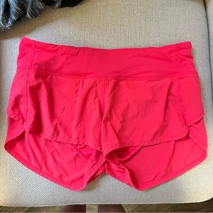 Lululemon Neon Pink 2.5 Speed Up Shorts 💘